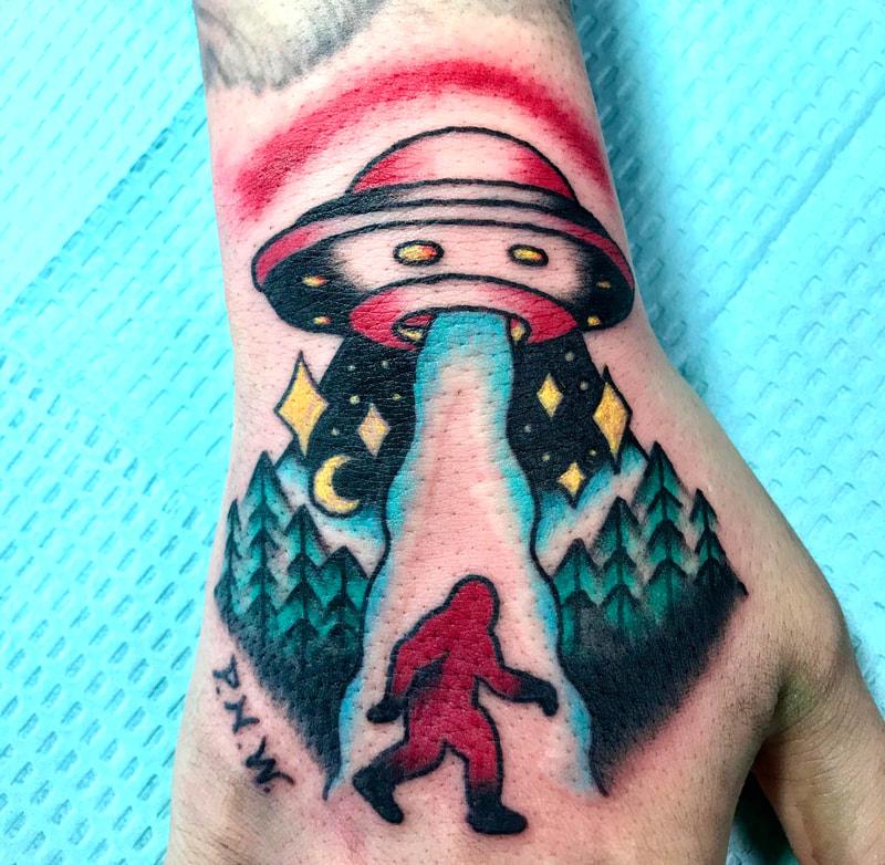 Picture, Max, Mad Max, Mad Max Wallace, Tattoo, Flash, Painting, Top Hat, Artist, Art, american traditional, UFO, Bigfoot, yeti, night, stars, beam, trees, pacific, northwest, Pacific Northwest, PNW